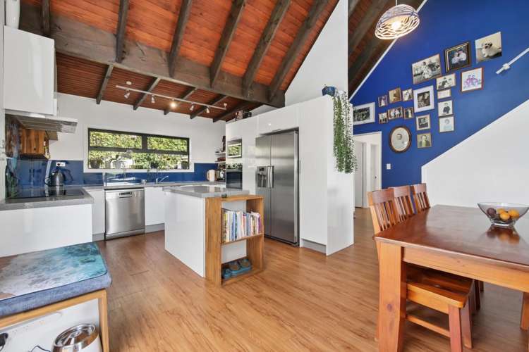 10 Lochinvar Place Hairini_18