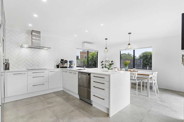 8 Toomer Place Beachlands_5