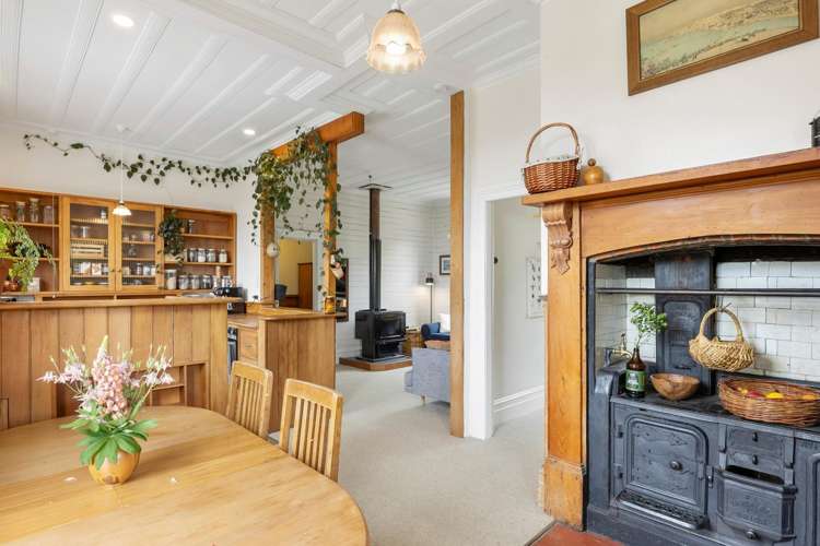 716 Coast Road Warrington_6