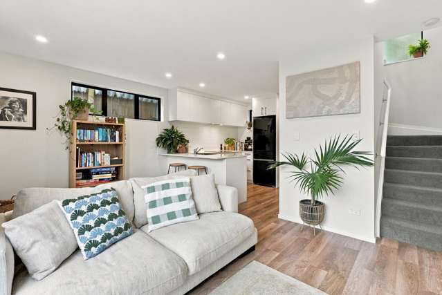 1 Tokai Place Glen Eden_2