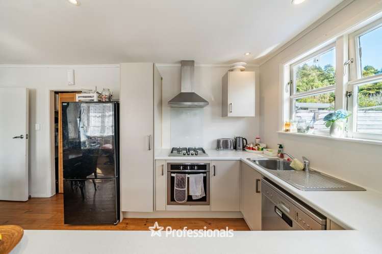 23 Kereru Grove Stokes Valley_2