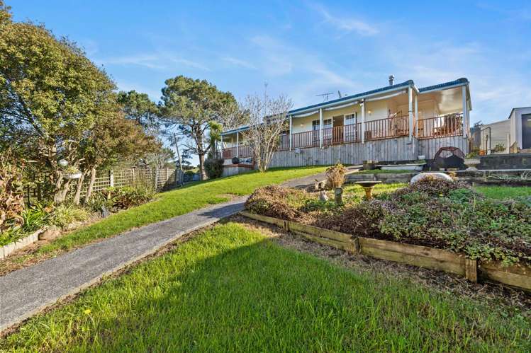23 Waitakere Road Waitakere_47