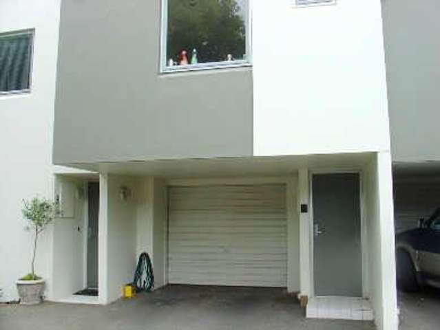 86h Brockworth Place Riccarton_1