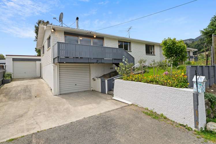 2-1A Leicester Street Picton_17