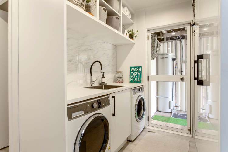 18 Dene Court Lane Greenhithe_21