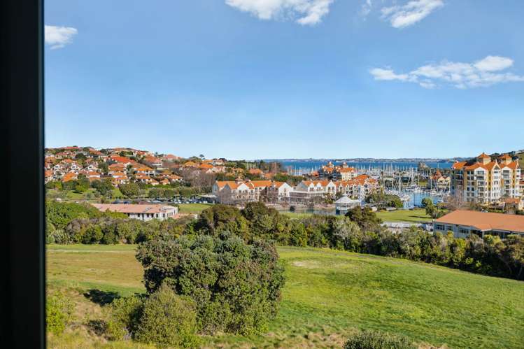 256 Alec Craig Way Gulf Harbour_17