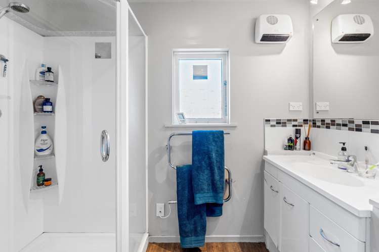 127 Forfar Street Clyde Hill_13