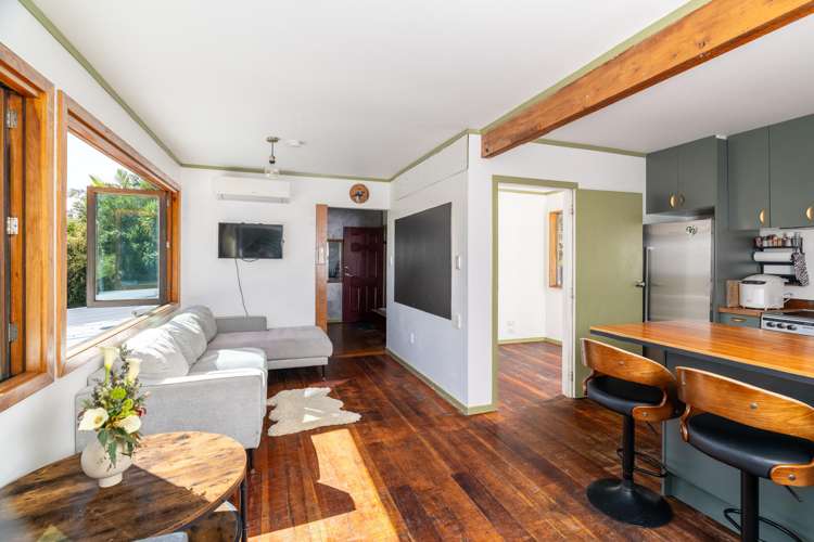 6 Main Road Raglan_5