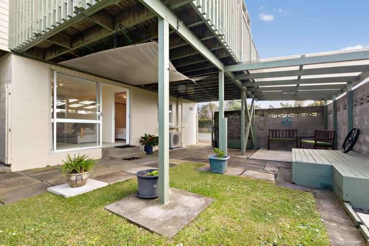 16 Letterkenny Place Blockhouse Bay_10