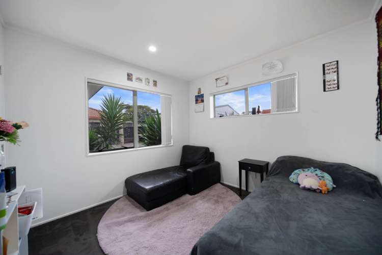 2/8 Pono Place Waiuku_8