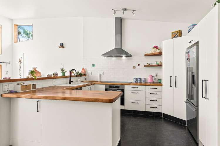 26 McCallum Drive Sandspit_5