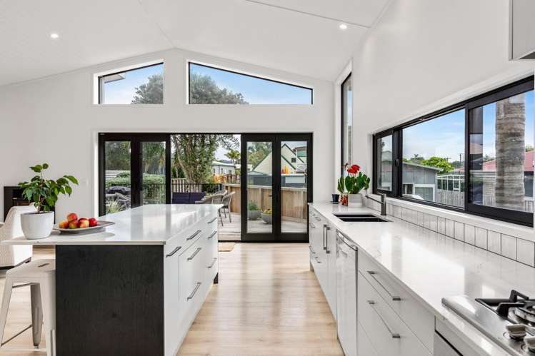 221 Linton Crescent Whangamata_2