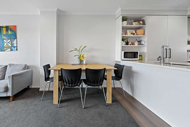 9/14 Ruakiwi Road Hamilton Lake_7