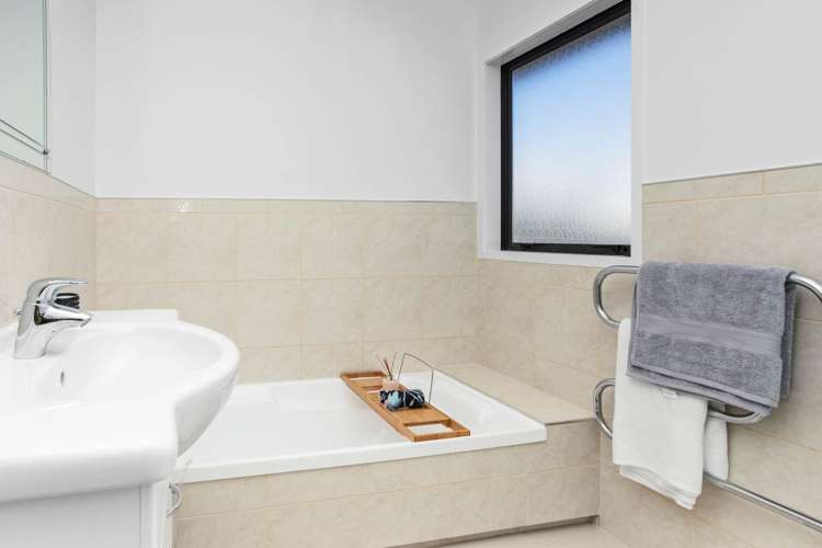 53a Taunton Terrace Blockhouse Bay_21