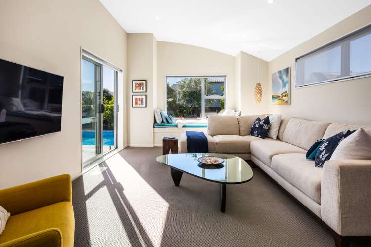 141 Field Way Waikanae Beach_5