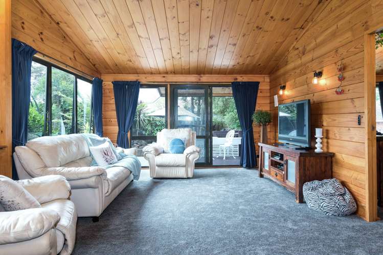 35 Botany Road Botany Downs_8