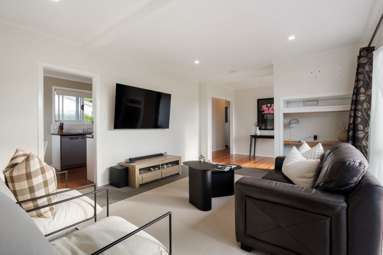20 Te Anau Place_4
