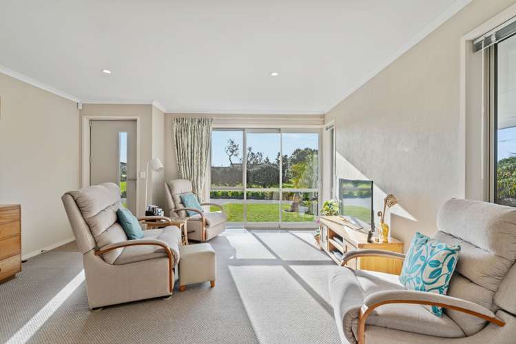 127 Marsden Bay Drive One Tree Point_9