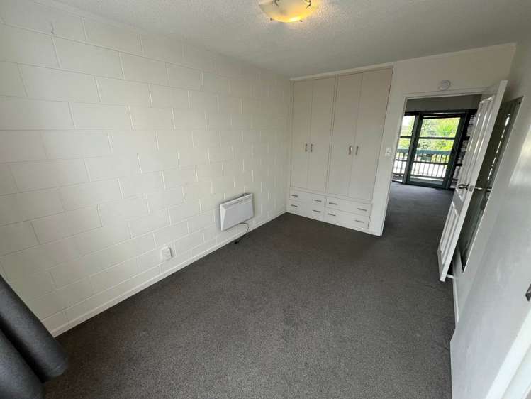 8/4 Wynyard Road Mt Eden_6