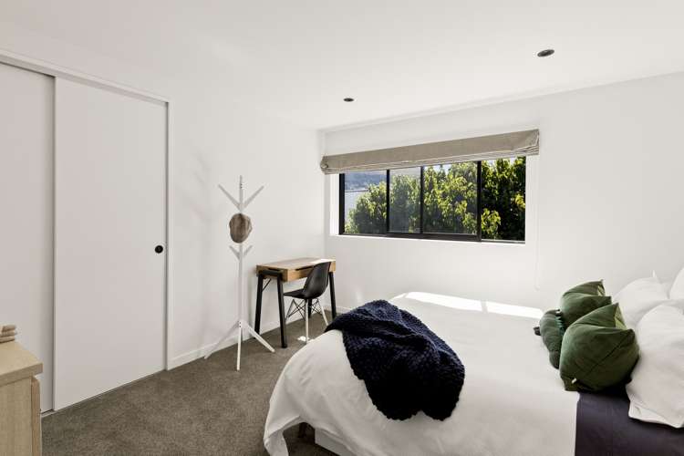 513 Peninsula Road Kelvin Heights_22