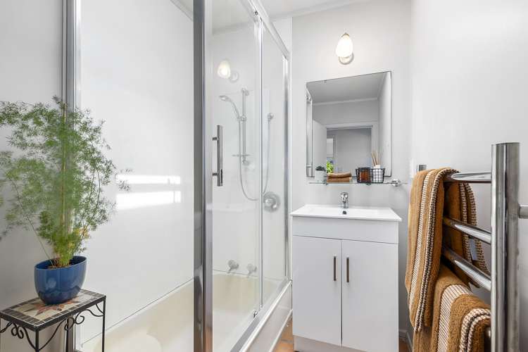 1a Sandhurst Way Crofton Downs_10