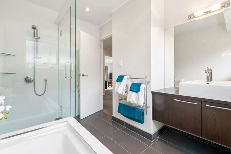 22 Len Garlick Place Papakura_12