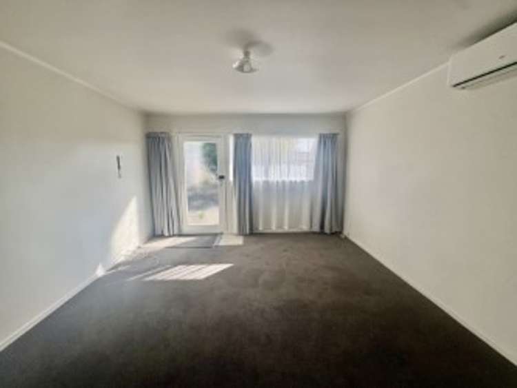 8/318 Te Atatu Road 1802_1