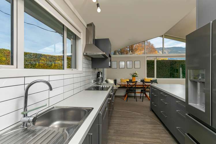 165 Warren Street Wanaka_8