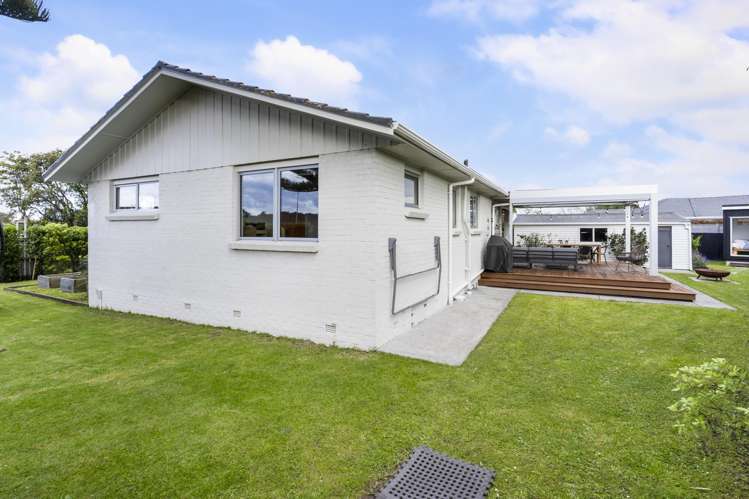 2 Hatton Road Orewa_21