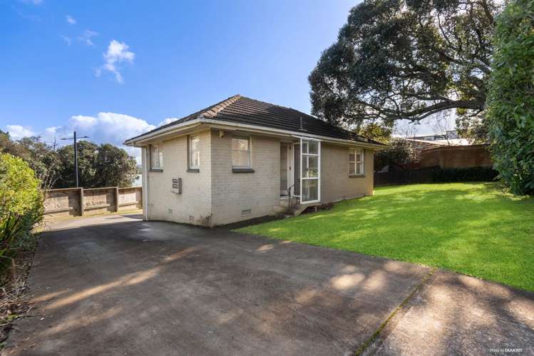 1 & 2 /42 Church Crescent Panmure_18