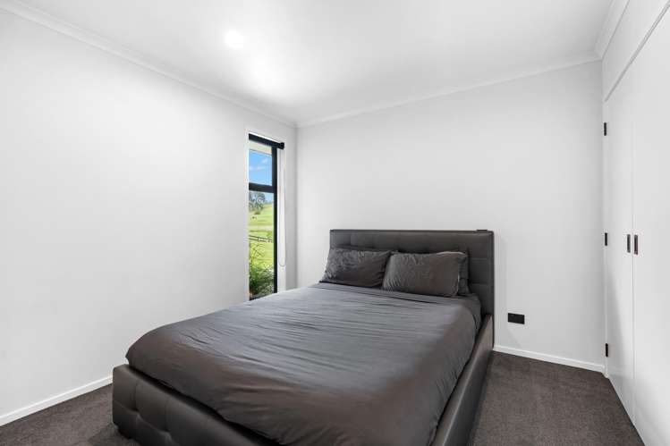 16 Moorey Lane Otaika_13