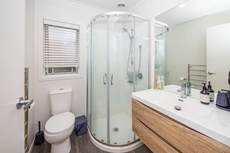 2/16 Rothwell Street Dinsdale_8