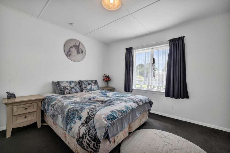 60 Egmont Street Hawera_11