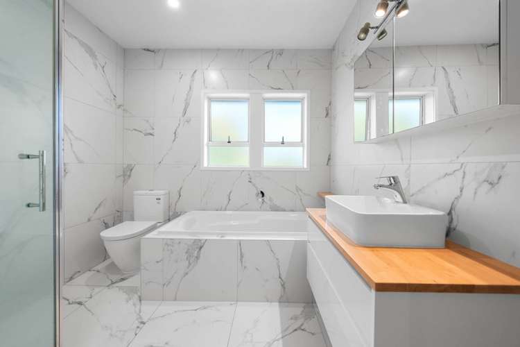 29 Glenfern Road Mellons Bay_17