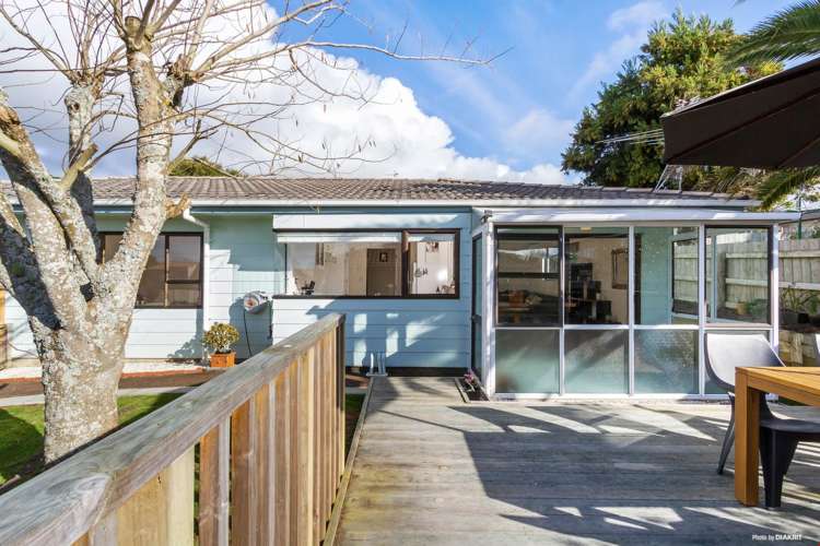 3/2 Riverview Road New Lynn_14