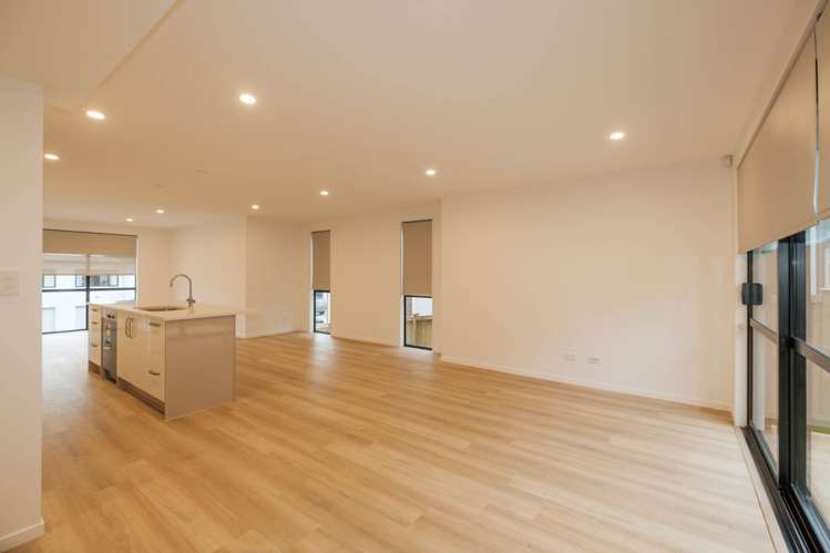 52 Seafarer Crescent Stanmore Bay_2