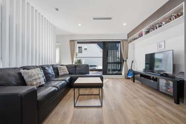 4/12 Tawera Road_3