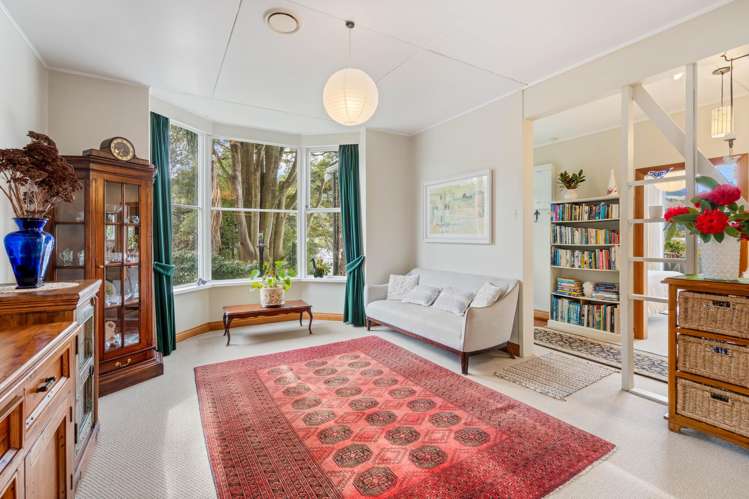 216 North Road North East Valley_8