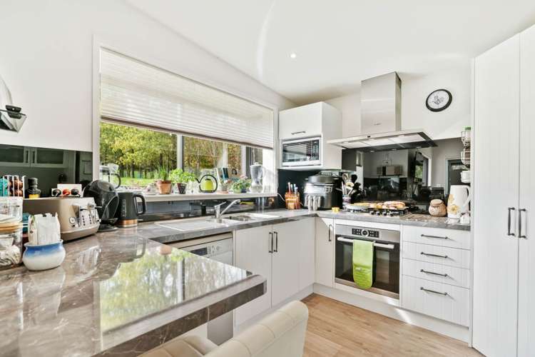 14 Welsh Hills Road Swanson_14