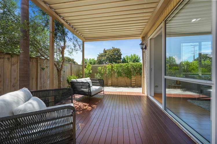 87 The Drive Epsom_12