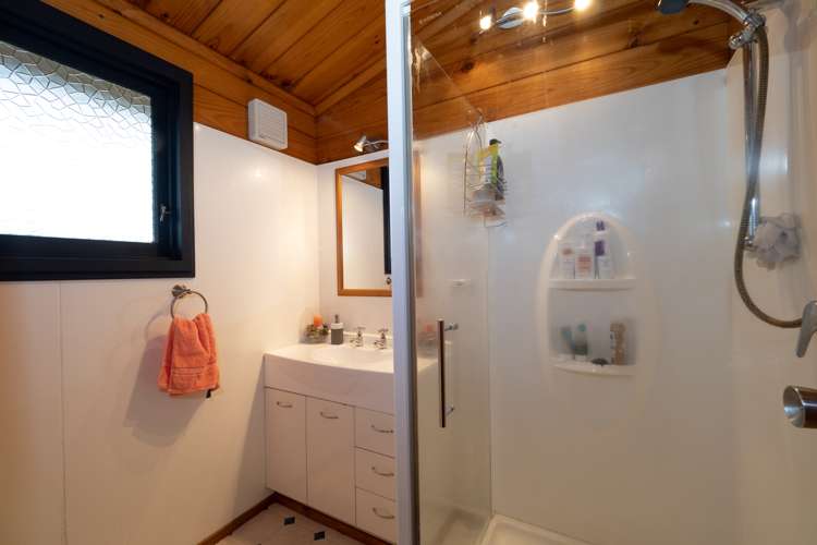 30 Churchill Avenue Allenton_12