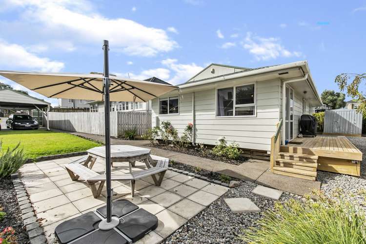 21a Coates Crescent Panmure_0