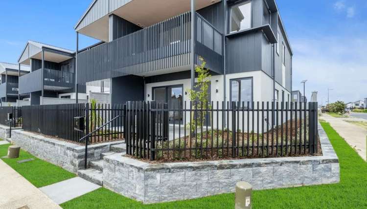 9 KOHEPIRO LANE "PARK GREEN" Papakura_2