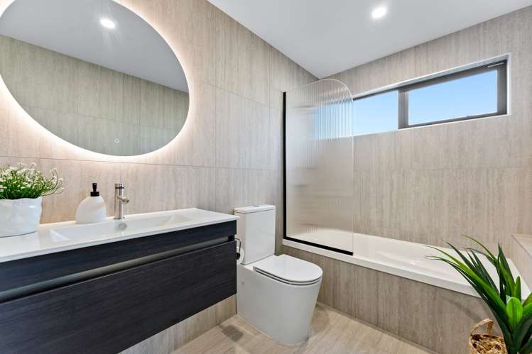 74 Metoriti Crescent Karaka_12