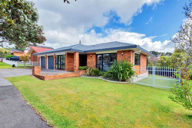 14 Rhinevale Close Henderson_1