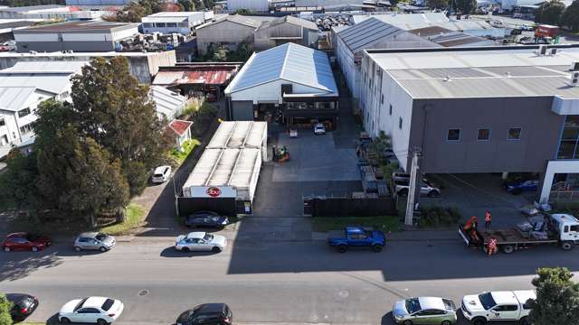 Premium Penrose 1,035sqm Industrial + 817sqm Yard