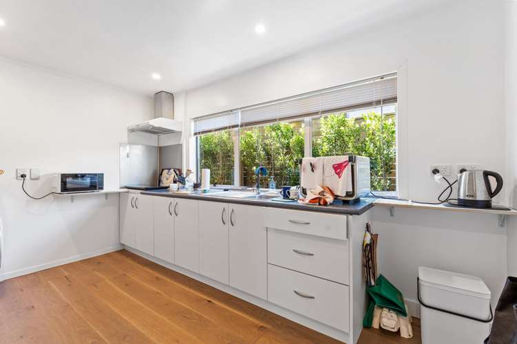 45 Vipond Road Stanmore Bay_21