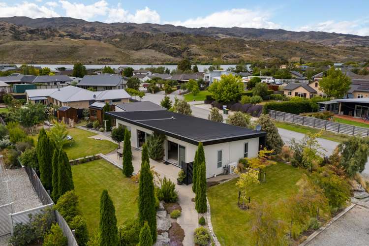 16 Missy Crescent Mount Pisa_0