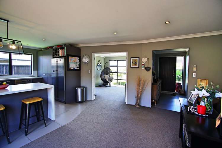 6 Rivoli Place Karaka_3