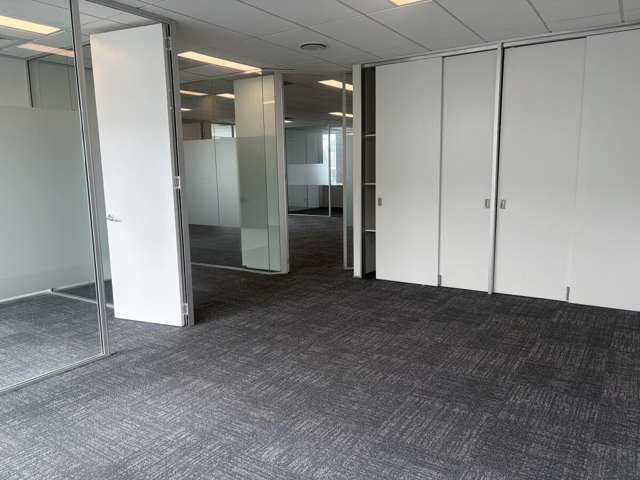 33 Apollo Drive, Rosedale Rosedale_4